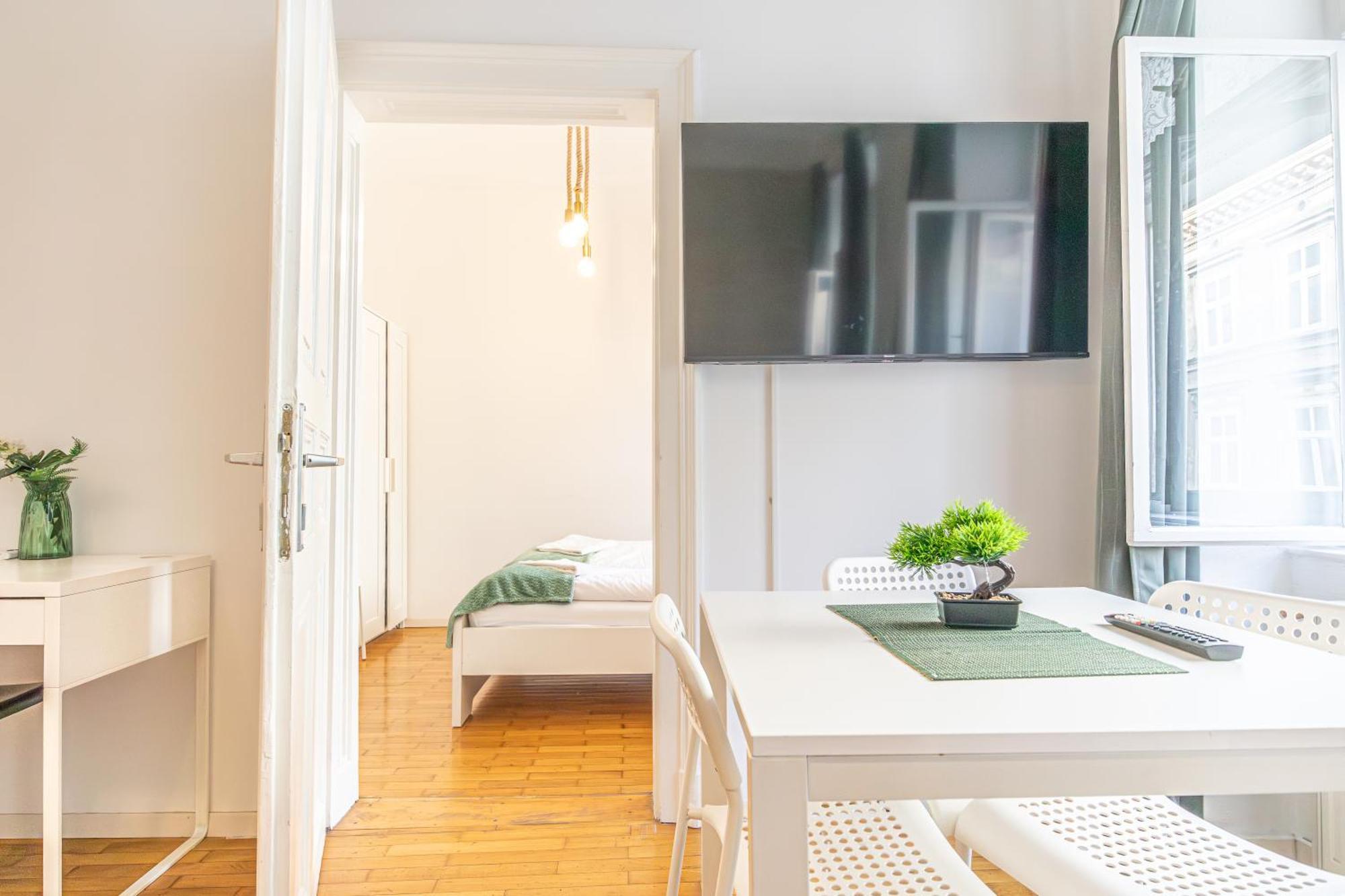 Friendly 2Br Apt- Near Rennweg & Belvedere Palace Apartment Wien Ngoại thất bức ảnh