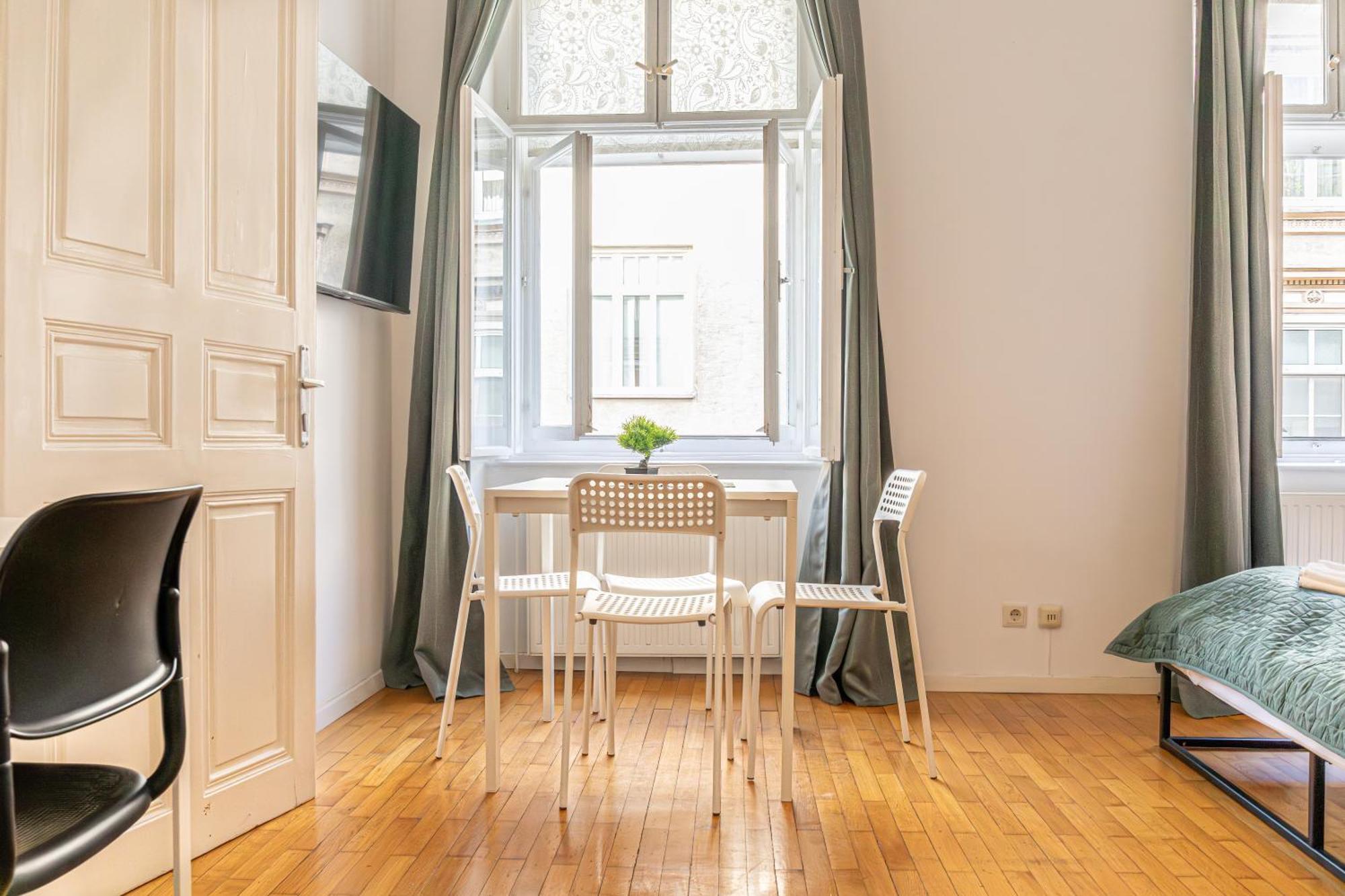 Friendly 2Br Apt- Near Rennweg & Belvedere Palace Apartment Wien Ngoại thất bức ảnh